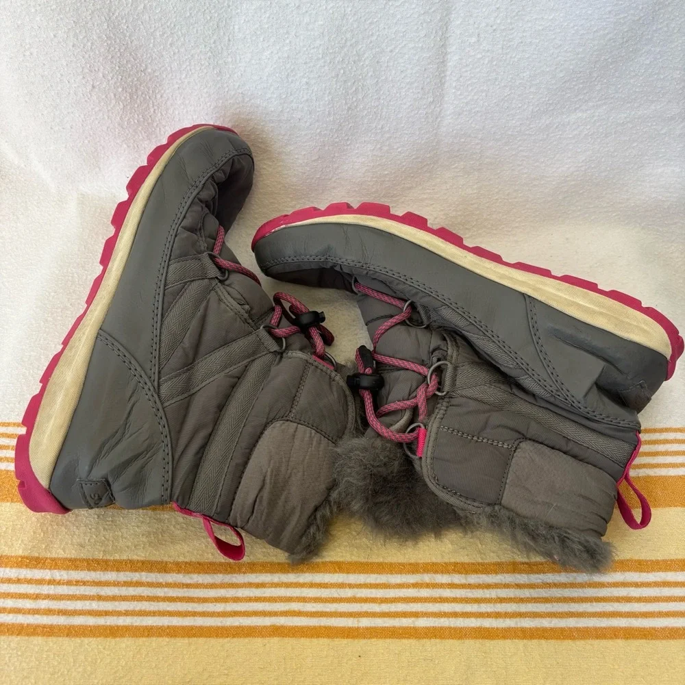 Sorel Women's Whitney short Gray and Pink Winter Boots - Picture 3 of 7